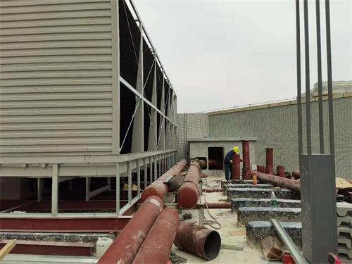 開(kāi)式冷卻塔中空調(diào)循環(huán)水管道如何布置？？(開(kāi)式冷卻塔原